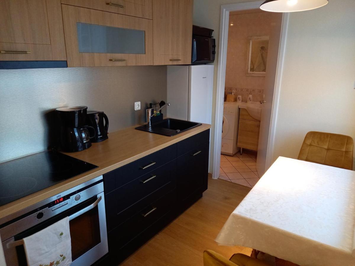 Paernu Posti Apartment Luaran gambar